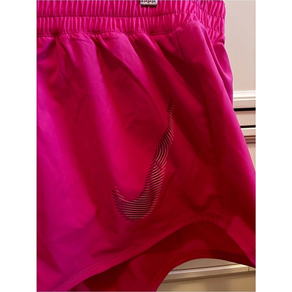 Nike Women’s Hot Pink Dri Fit Athletic Shorts - Picture 10 of 11